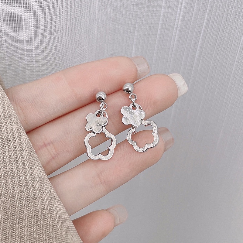 Khuyên tai ngọc trai phong cách Hàn Quốc cho nữ 2022