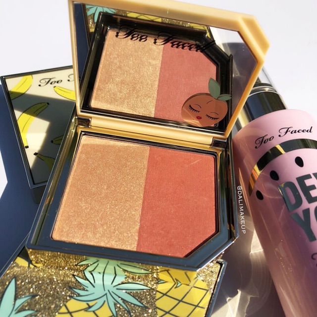 Bảng phấn má + Highlight Toofaced