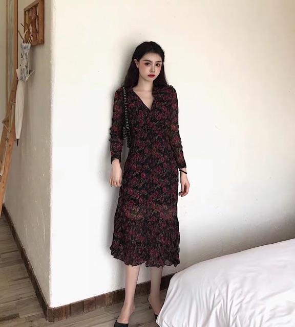 Váy vintage cổ V dáng maxi