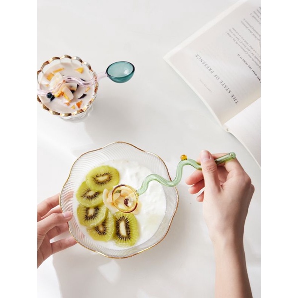 Thìa muỗng thủy tinh màu độc lạ ZigZag | Zigzag glass spoon