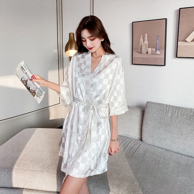 Áo Choàng Ngủ Kimono Bằng Lụa Lạnh Tay Lỡ Phong Cách Nhật Bản Mới Gợi Cảm Cho Nữ | BigBuy360 - bigbuy360.vn