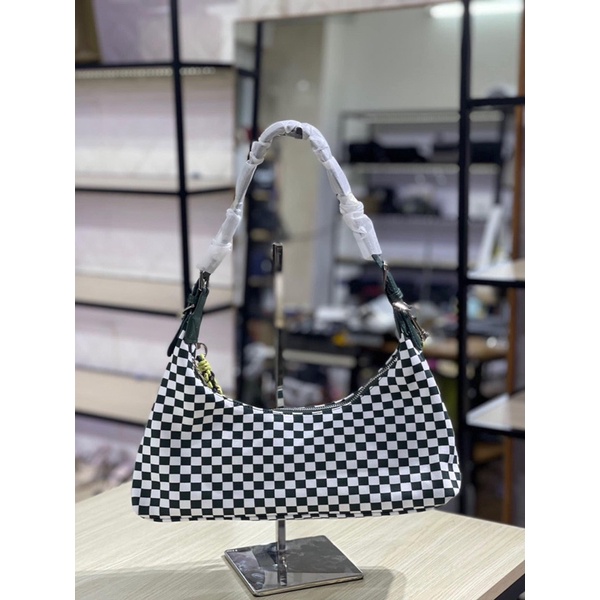 Túi kẹp nách Cnk