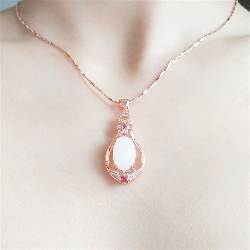 Dây Chuyền Mạ Vàng Hồng 18k Mặt Ngọc Bích Tự Nhiên Kiểu Dáng Trang Nhã Cho Nữ