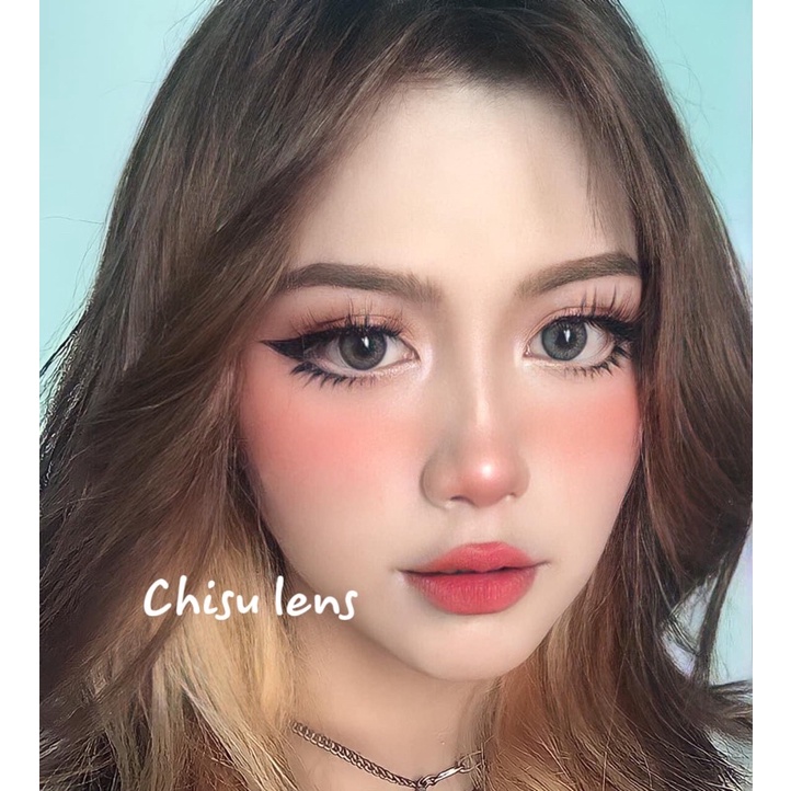 Lens xám tây giãn to 14.5mm sử dụng 12 tháng