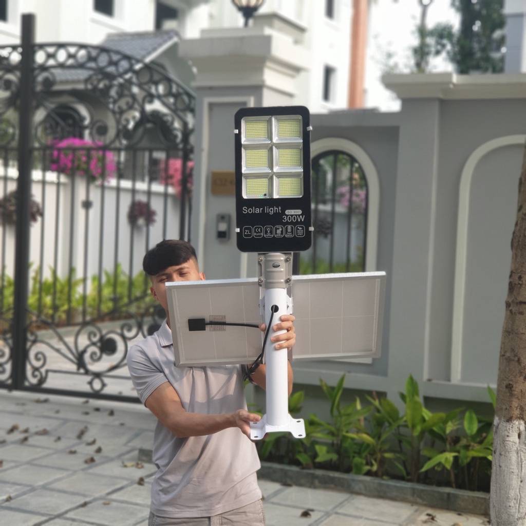 ĐÈN NĂNG LƯỢNG MẶT TRỜI BC300W