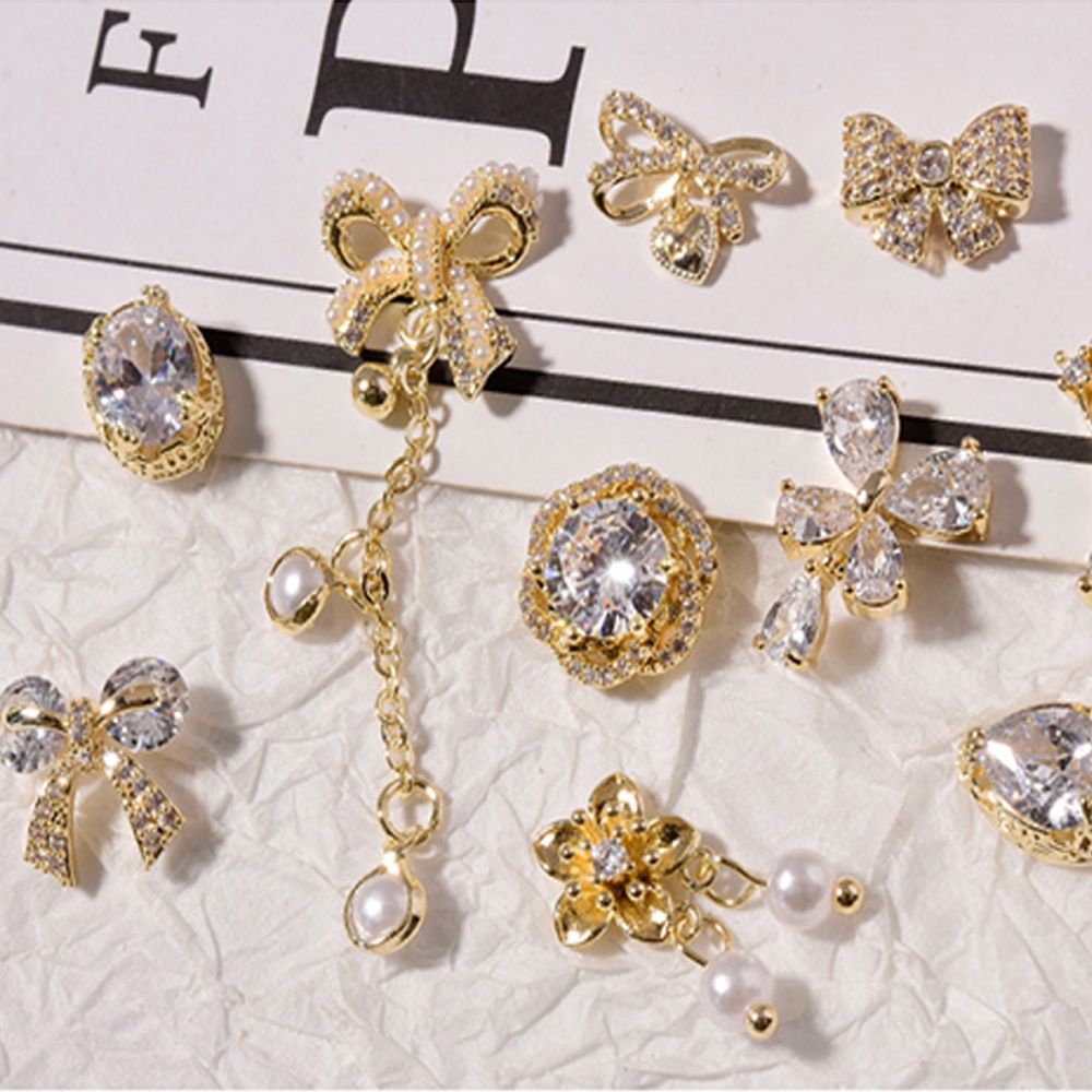 Phụ Kiện Trang Trí Móng Tay Nghệ Thuật Đính Đá Zircon / Ngọc Trai / Kim Loại Hình Ngôi Sao 3D Sang Trọng Diy