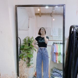 Áo thun croptop trơn ôm body