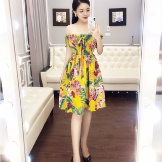 Váy hoa trễ vai