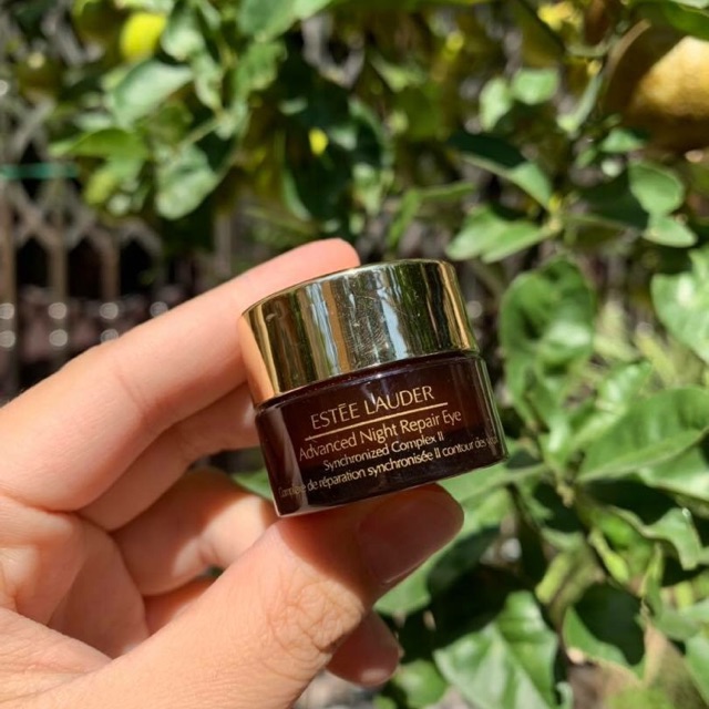 Kem mắt Estee Lauder