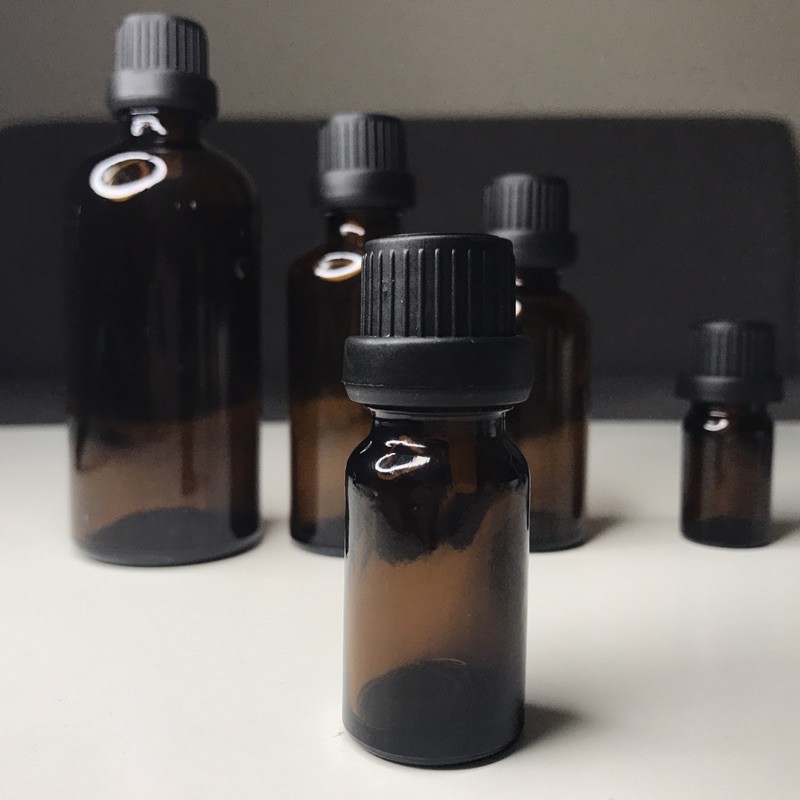 Chai thuỷ tinh đựng tinh dầu 10ML - Nắp đen, nút nhỏ giọt