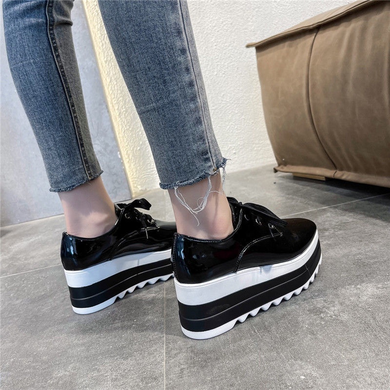 Giày búp bê giày cao gót nữ Giày nữ cỡ lớn 35 thước-42 thước vuông mũi nhọn giày nữ đế dày đế dày tất cả phù hợp với phong cách Anh bằng da sáng chế giày đế bằng ren