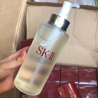 Nước thần SKII Facial Treatment Essence 330ml - chai vòi