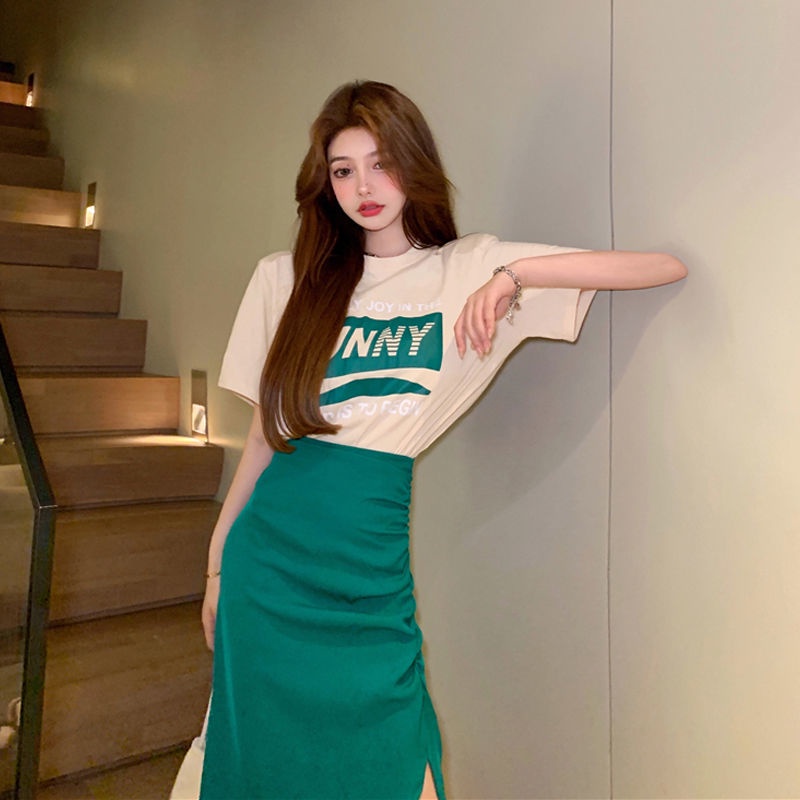 Set Áo Thun Ngắn Tay In Chữ + Chân Váy Lưng Cao Xẻ Tà Thời Trang Mùa Hè 2022