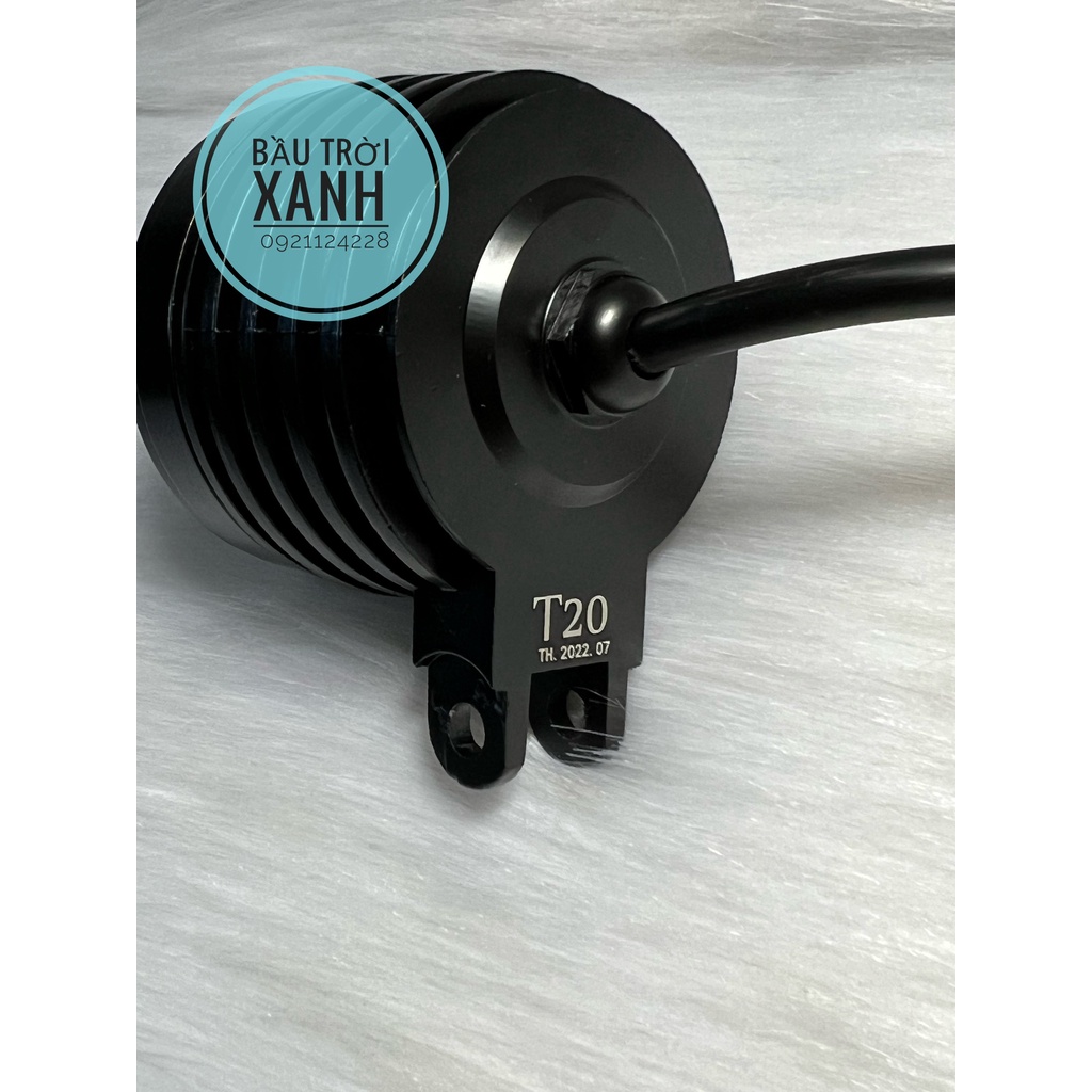 Đèn trợ sáng L4 bi cầu 2 màu tặng kèm công tắc