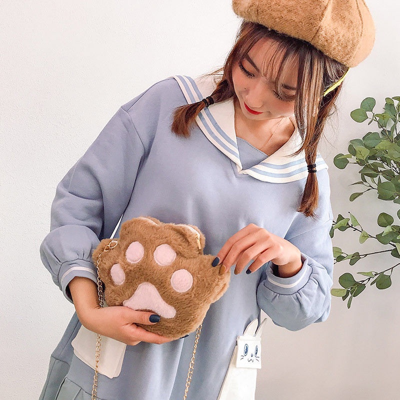 Túi đeo chéo hình chân gấu nhồi bông phong cách lolita dễ thương