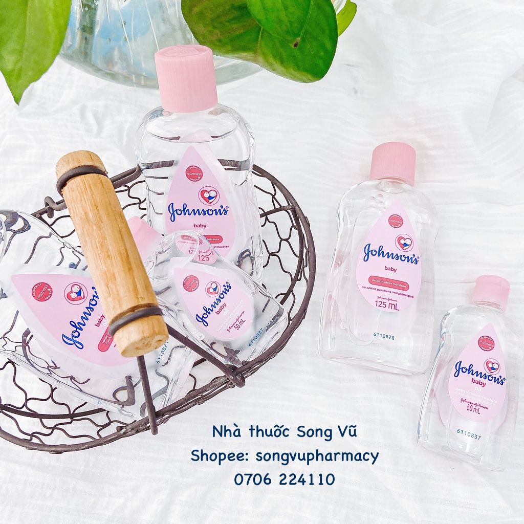 Dầu massage dưỡng ẩm Johnson's Baby Oil 50ml, 125ml & 200ml