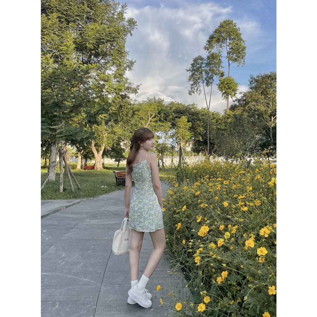 LOOK.STUDIO - Đầm hoa nhí