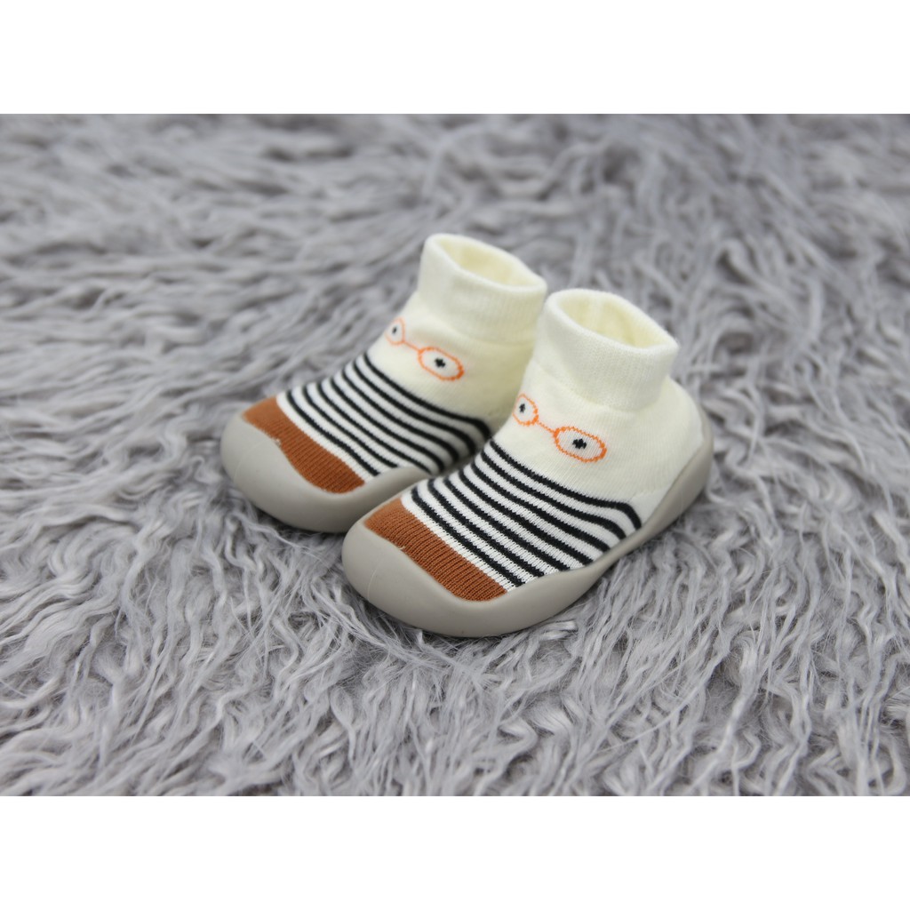 Giày tất đế cao su chống trơn trượt - Giày bún tập đi cho bé Comfybaby, phong cách Hàn Quốc - GB002