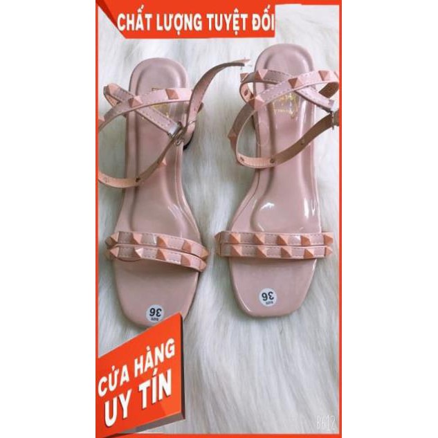 [GIÁ TỐT] Sandal Quai Nạm Đinh Gót 5 cm Khắc Hoa - Ảnh Thật