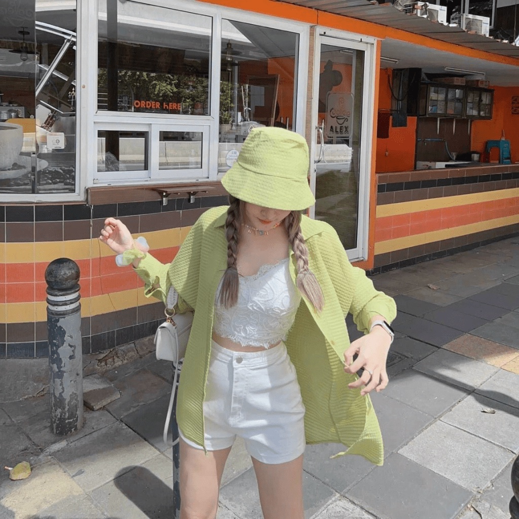 Sét Bộ Nữ Đi Chơi Gồm Quần Short, Áo Hai Dây, Áo Khoác Tay Dài Hai Màu Trẻ Trung Cá Tính Thời Trang Nữ NEW UNISEX