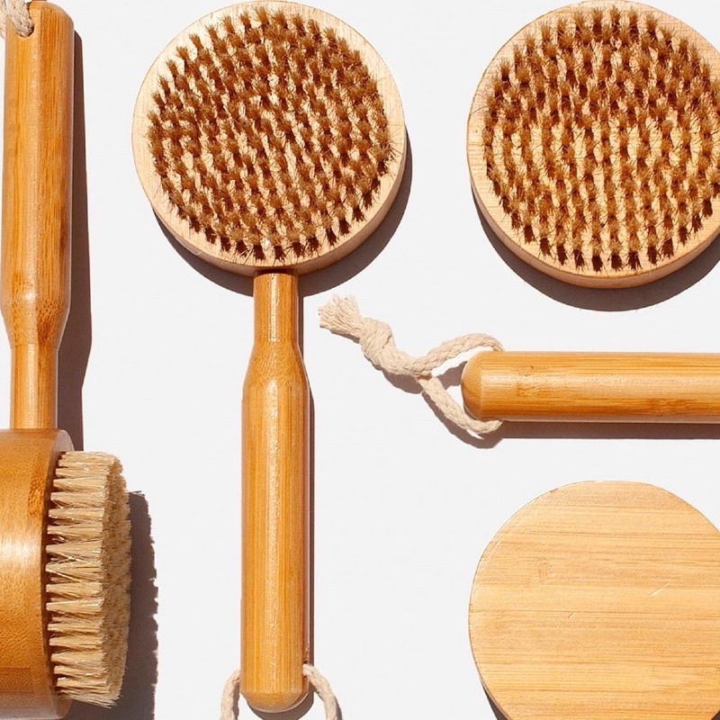 Bàn chải tắm Baudelaire Bamboo Short-Handle Bath Brush