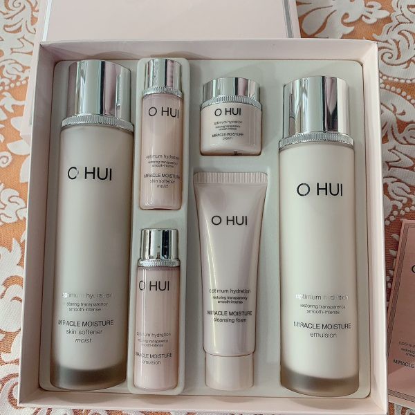 Set Dưỡng Da Trắng Hồng Rạng Ngời Ohui Miracle Moisture Special Set 6sp Dưỡng Ẩm Giúp Da Căng Bóng, Sáng Khỏe