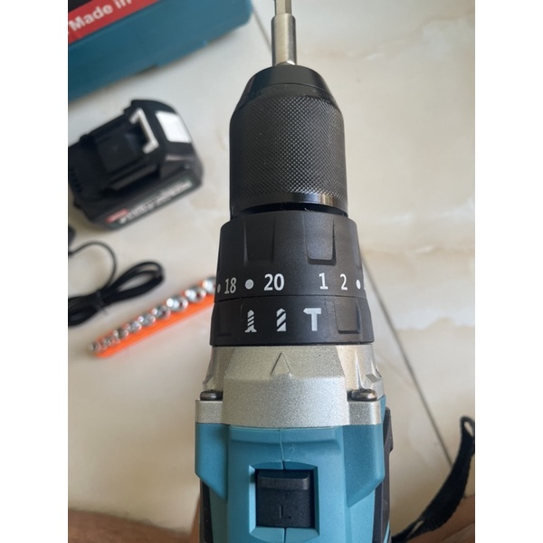 [Công Ty] Máy khoan pin MAKITA 198V 3 chức năng có búa không chổi than. BẮN VÍT BẮN TÔN CỰC KHỎE. CẢ PHỤ KIỆN