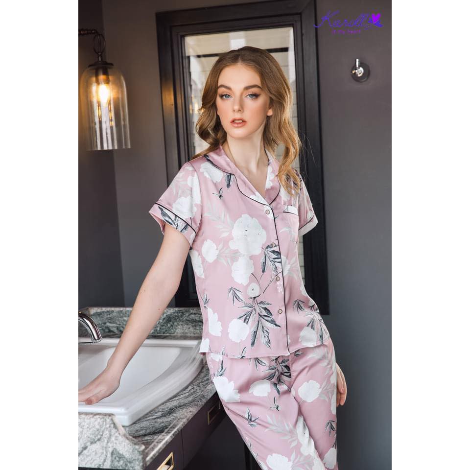 Bộ đồ Lụa LUXURY KAROLL HIT CỦA HOT Bộ pijama chất lụa siêu mềm, mịn và thoáng mát