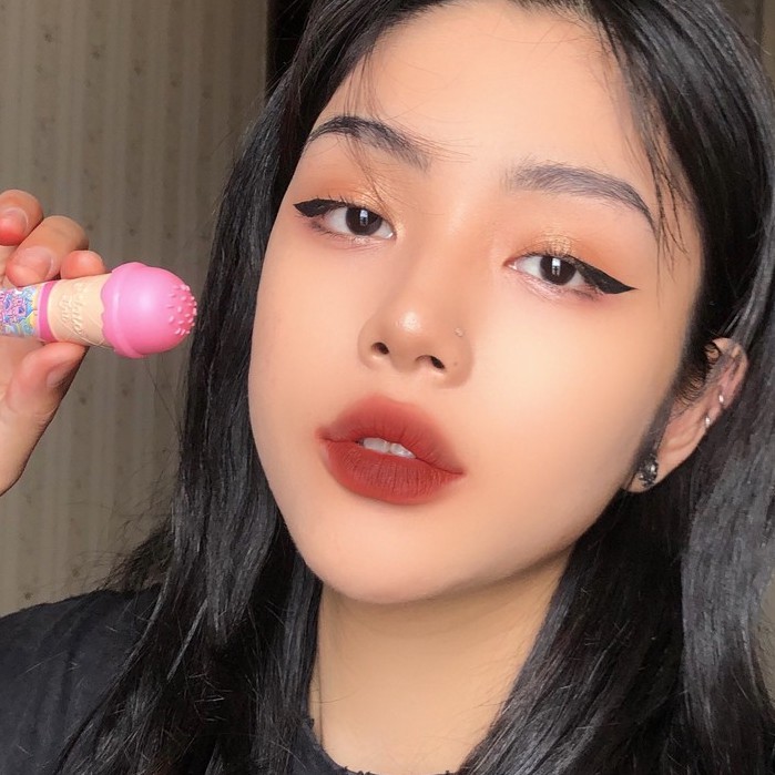 [ Tặng Kèm Gương ] Set 2 Thỏi Son Que Kem Mịn Lì Ice Cream Unicorn Castle | BigBuy360 - bigbuy360.vn