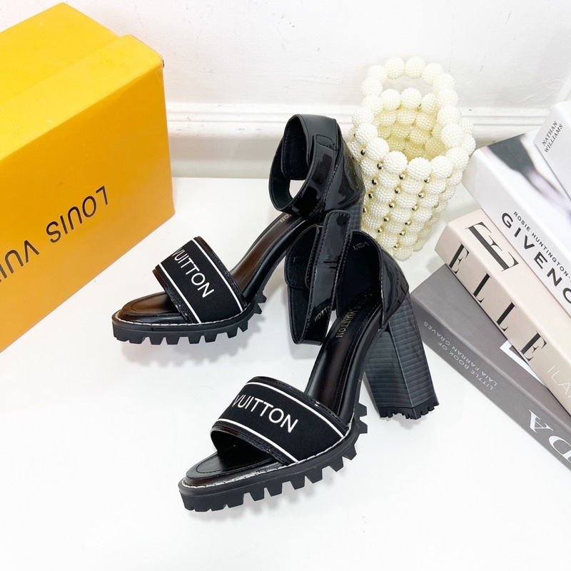 Giày sandal LV