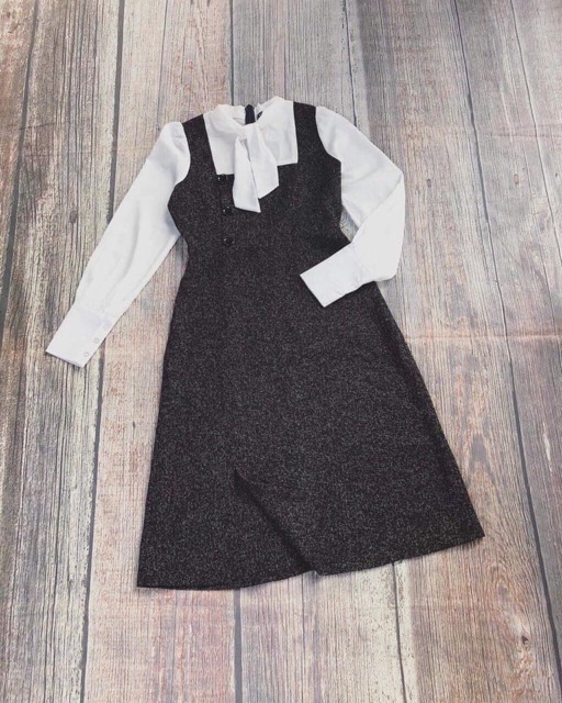 Váy liền thân cổ thắt nơ thanh lịch, trẻ trung