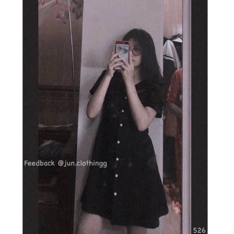 VÁY ĐŨI XÒE CỔ V BUỘC NƠ SAU VINTAGE SIÊU XINH | BigBuy360 - bigbuy360.vn