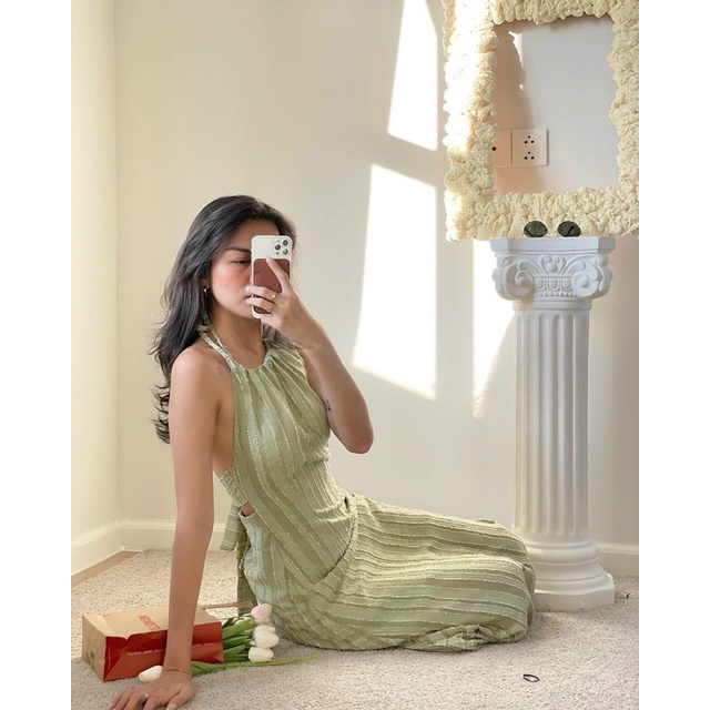 Đầm midi xanh cổ yếm phối nơ lưng