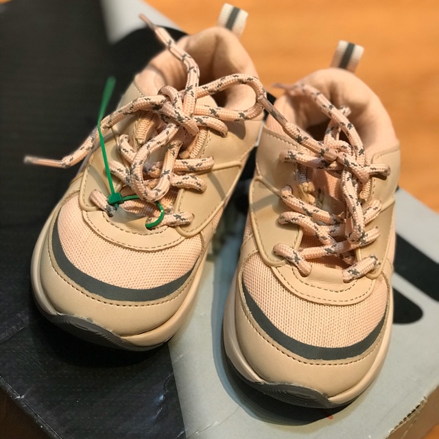 Giày sneaker Zara cho bé thanh lý [xtay Mỹ]