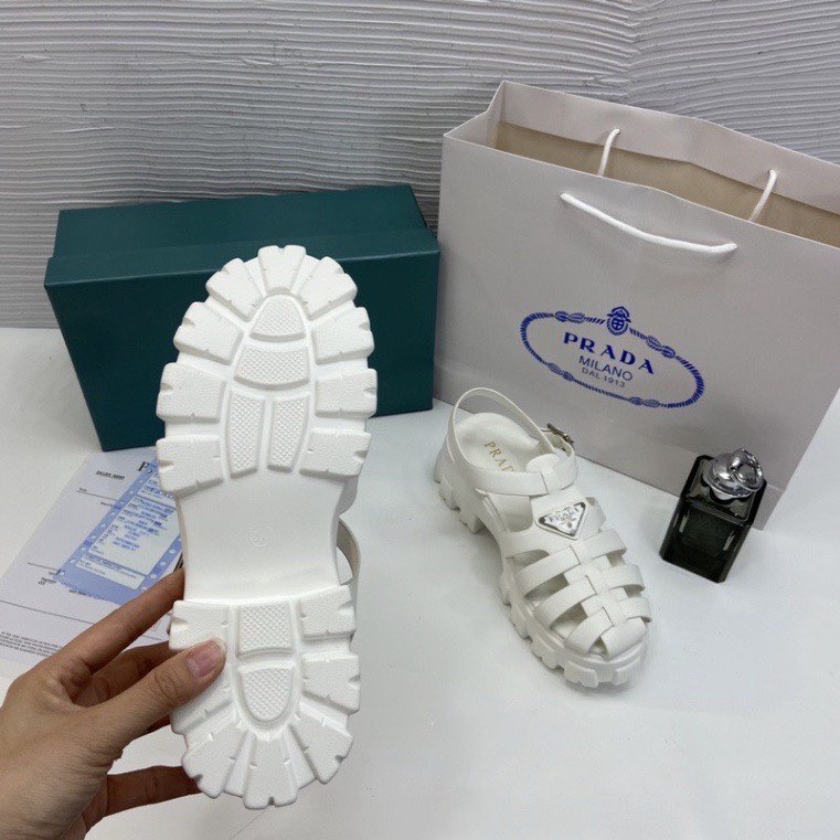 Sandal dép quai hậu Prada mũi rọ, đế độn 5cm
