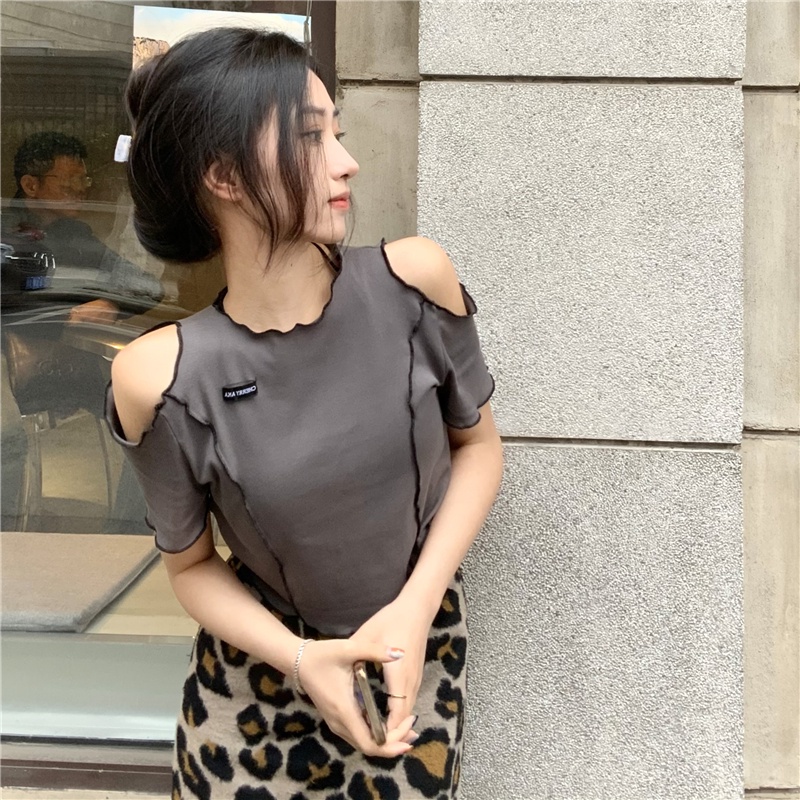 Áo Thun Tay Ngắn Trễ Vai Dáng Ôm Quyến Rũ