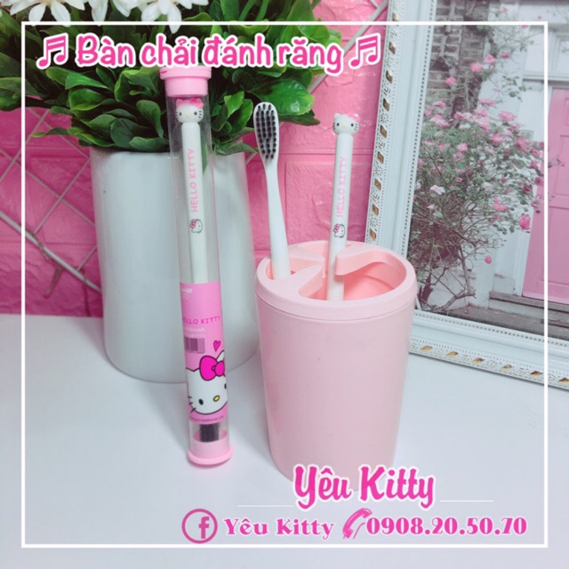 Bàn chải đánh răng HelloKitty