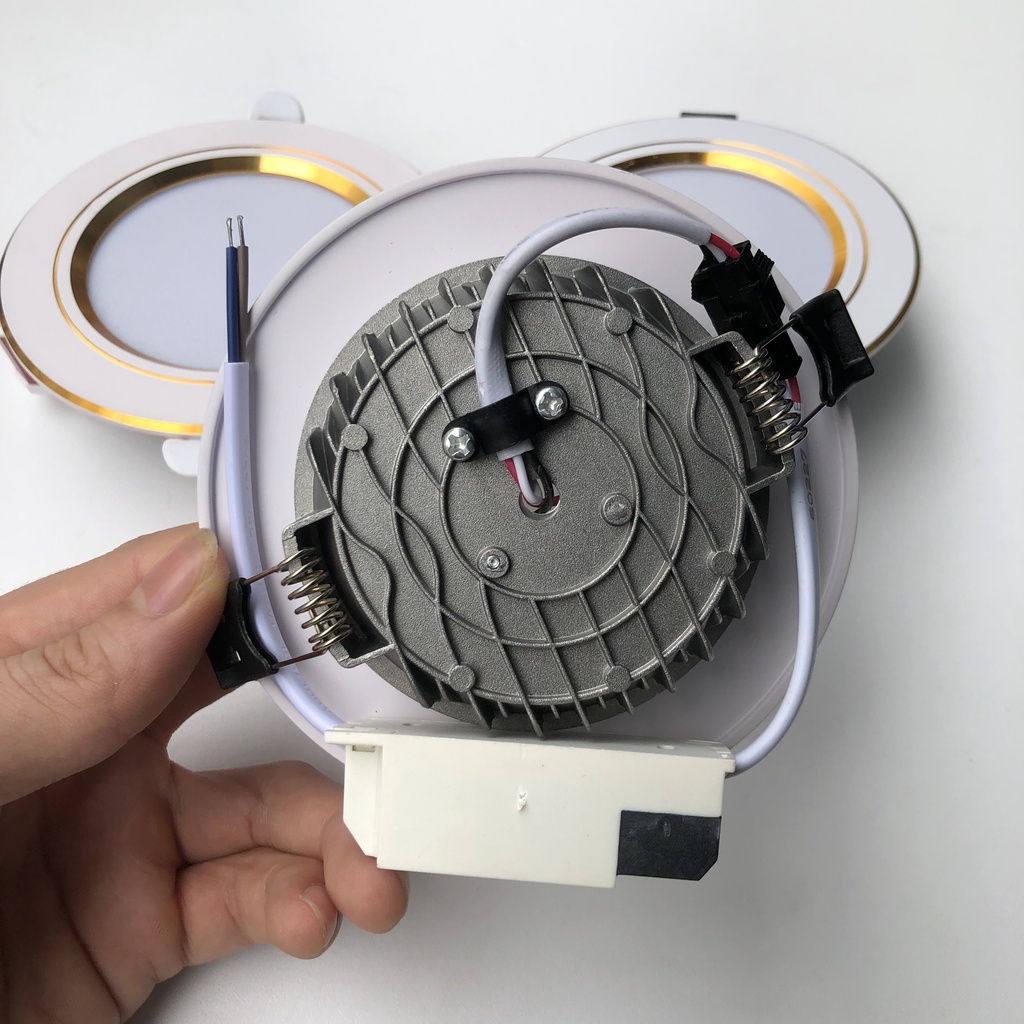 Đèn Led âm trần 7w 3 chế độ màu phi 90 viền vàng- viền bạc ánh sáng đẹp