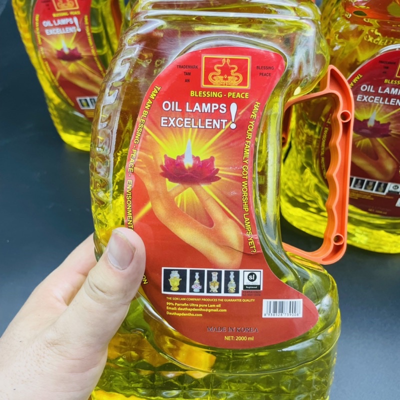 Dầu thắp đèn 2000ml nặng 1.1kg