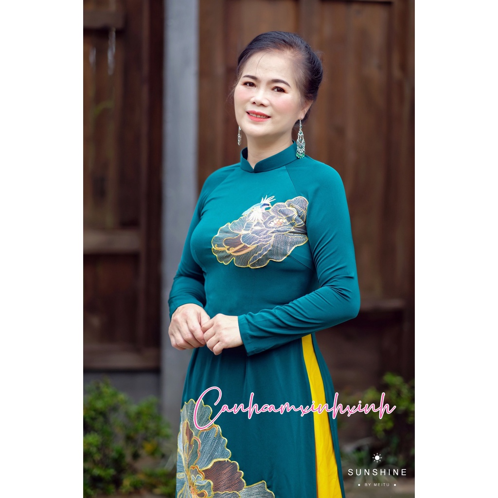 Sale Áo dài cao cấp, thêu lắc tay, chỉ vàng koma, ảnh chụp thật