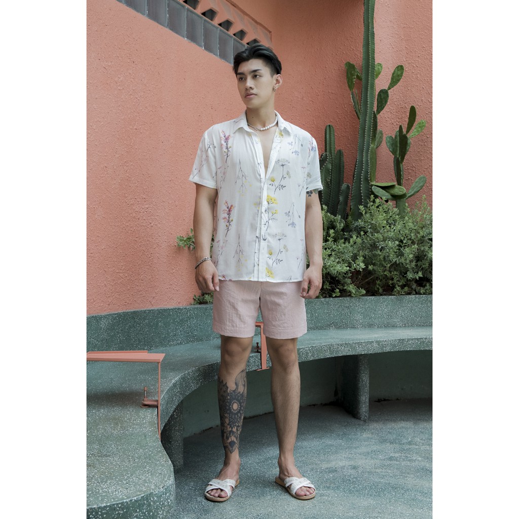 Áo sơ mi họa tiết hoa tay ngắn đi biển thời trang | BigBuy360 - bigbuy360.vn