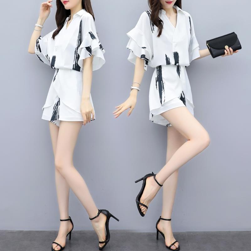 Bộ đồ hai món bằng vải chiffon gồm áo tay lửng và quần short ống rộng thời trang mùa hè thanh lịch dành cho nữ