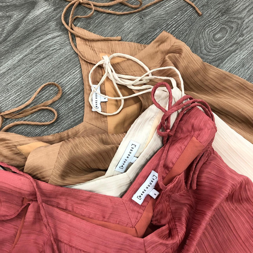 Đầm dây WAREHOUSE dập ly thắt nơ vai KAMI