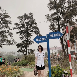Áo sơ mi trắng