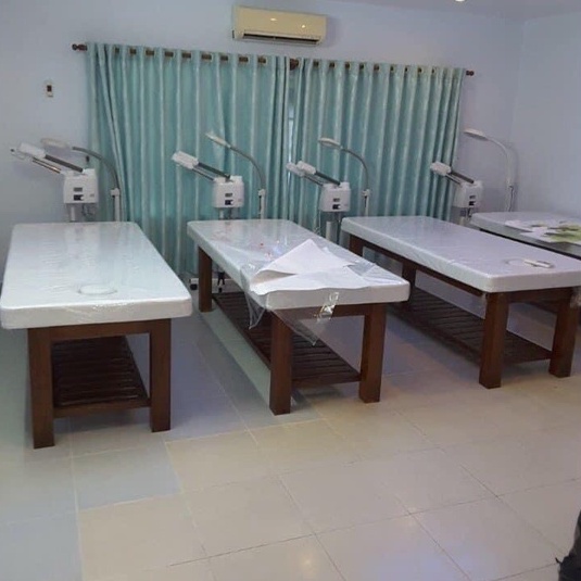 Giường Spa Chân Gỗ Tràm 10cm, Ngang 80cm, Dài 190 cmCao 70cm