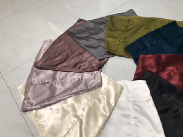 Chân váy lụa sẻ đùi video thật hình thật | BigBuy360 - bigbuy360.vn