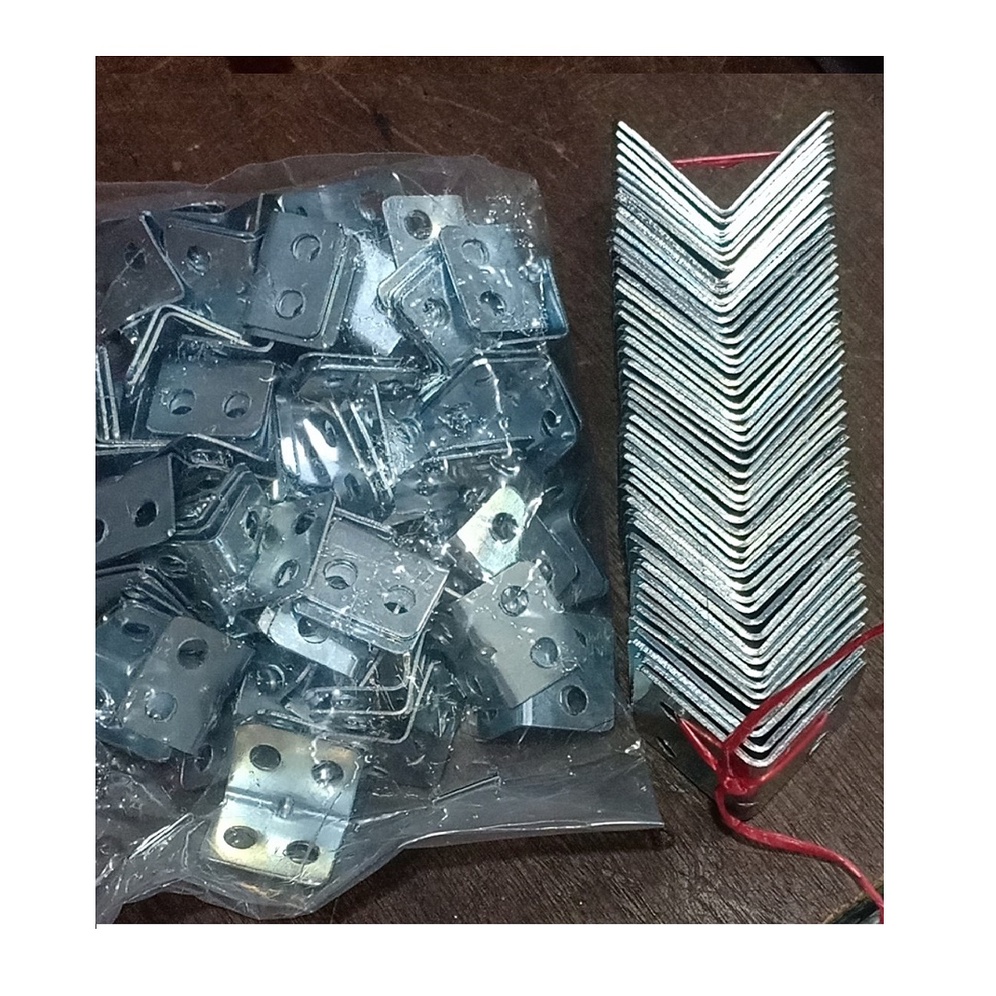 50 cái Pas ke góc sắt 20 x 20