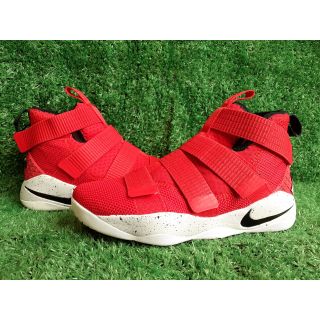 Lebron Soldier XI