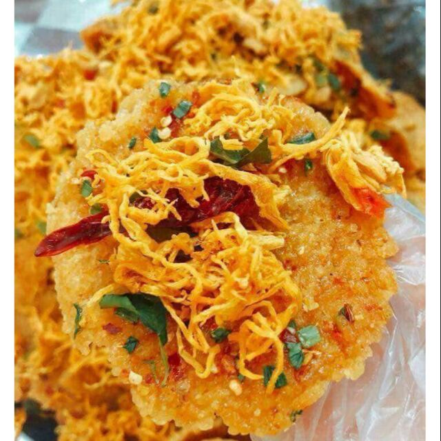 ( MIỄN SHIP Ở HCM) 1 HỦ TO 500G Cơm cháy lắc khô gà siêu ngon, rẻ..( dạo/ sỉ/ ăn vặt/ khô gà)