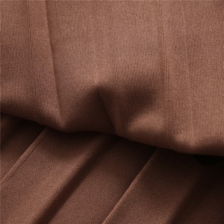 chân váy ngắn xếp ly
